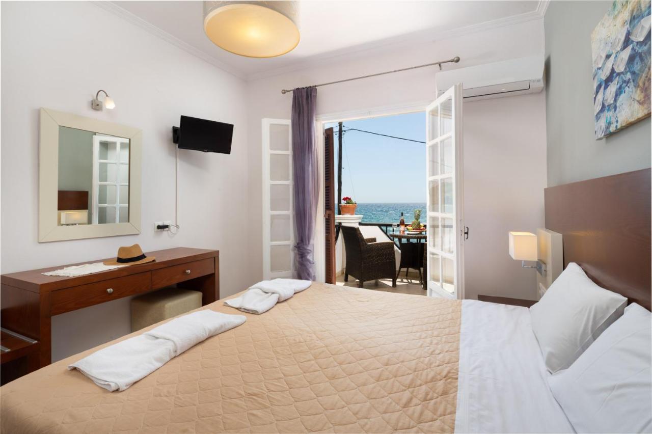 Dandidis Seaside Pension Agios Gordios  Exterior photo