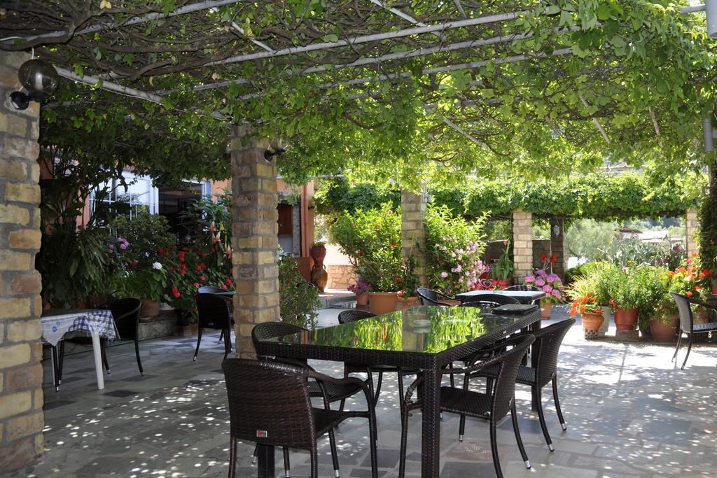 Dandidis Seaside Pension Agios Gordios  Exterior photo