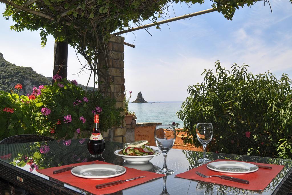 Dandidis Seaside Pension Agios Gordios  Exterior photo